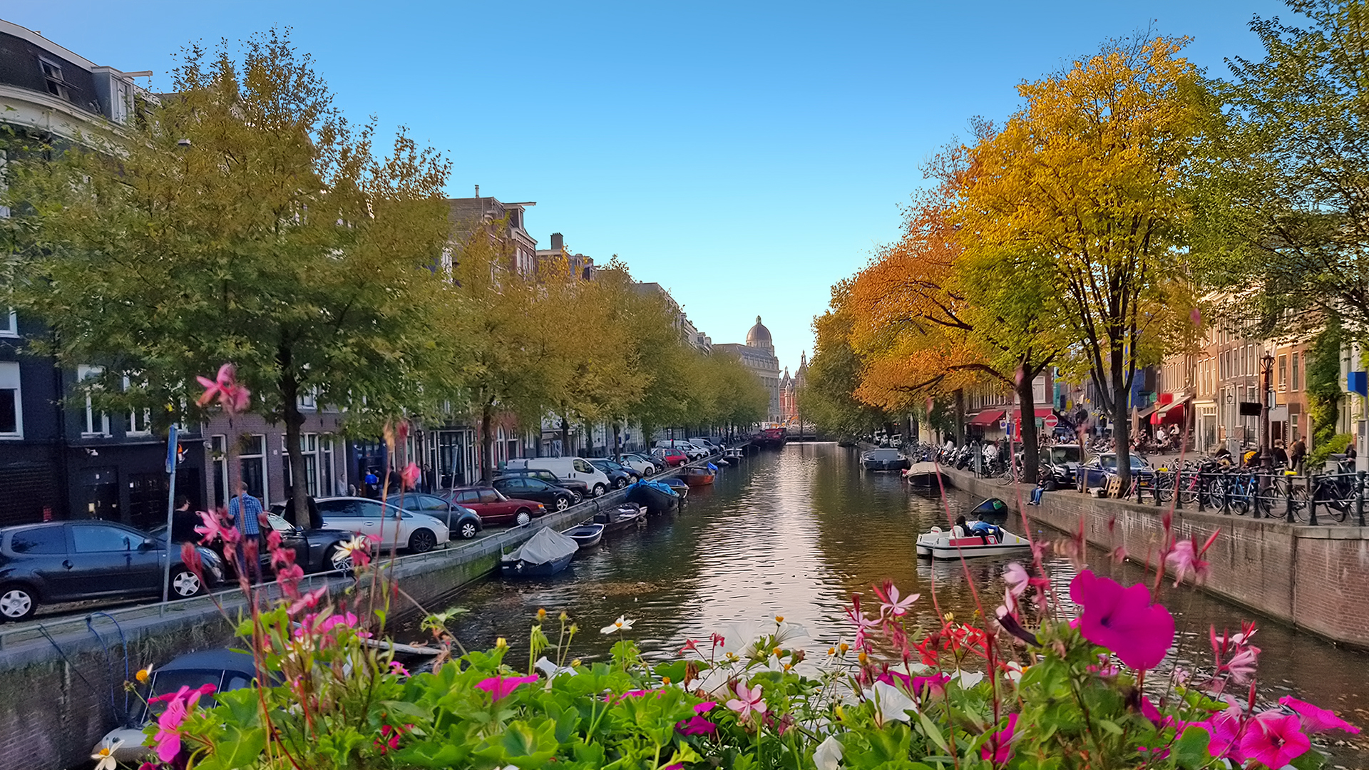 This is a picture of Holanda